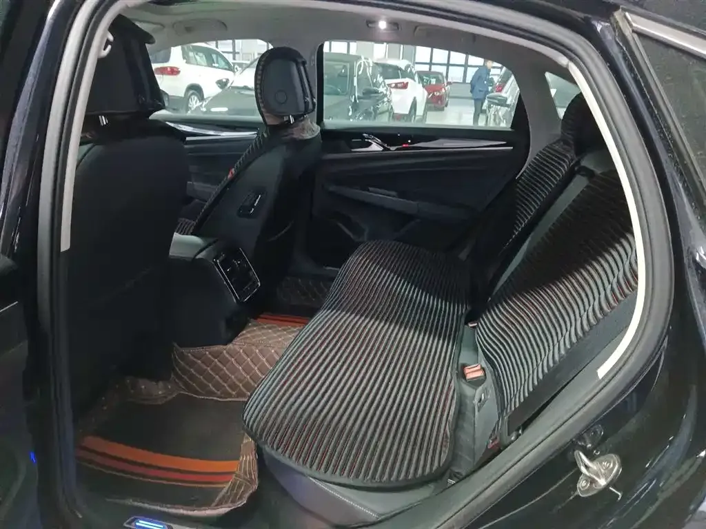 Volkswagen Passat New Energy 2024 из CN, фото 8