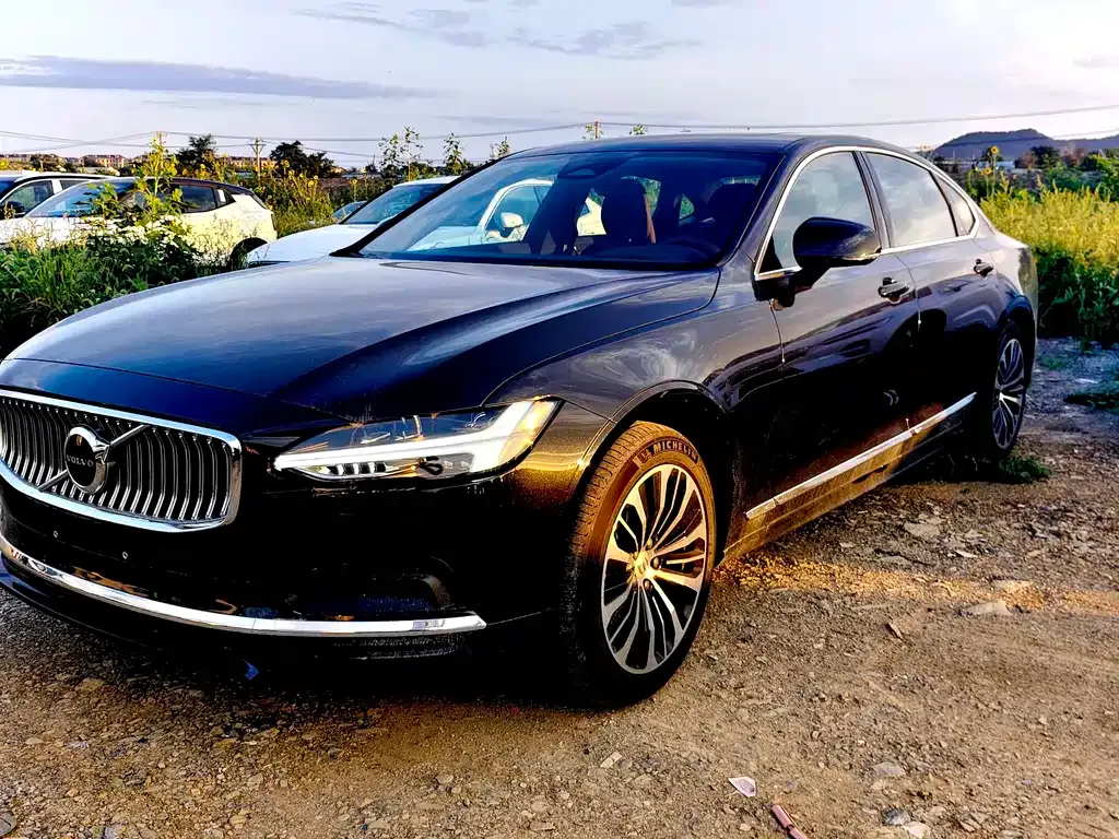 Volvo S90 — фото 8
