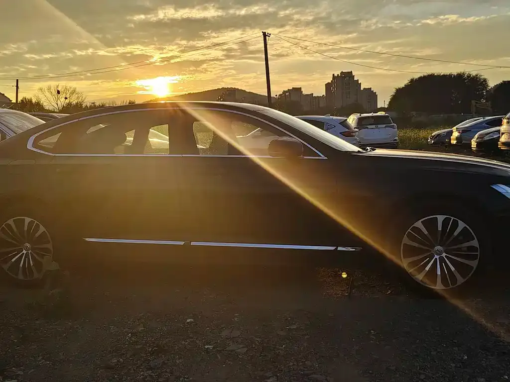 Volvo S90 — фото 7