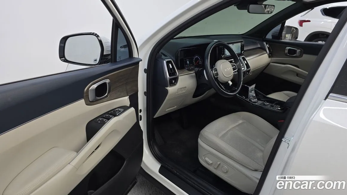 Kia Sorento — фото 6