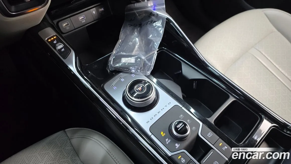 Kia Sorento — фото 10