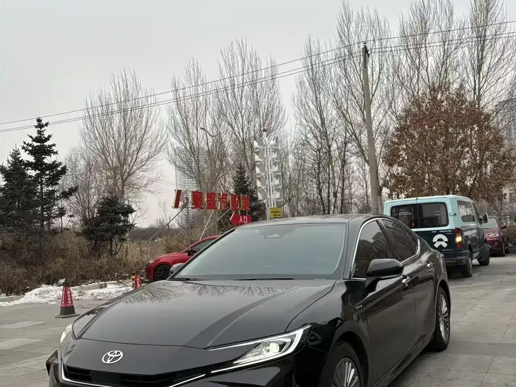 Toyota Camry 2025 из CN, фото 1