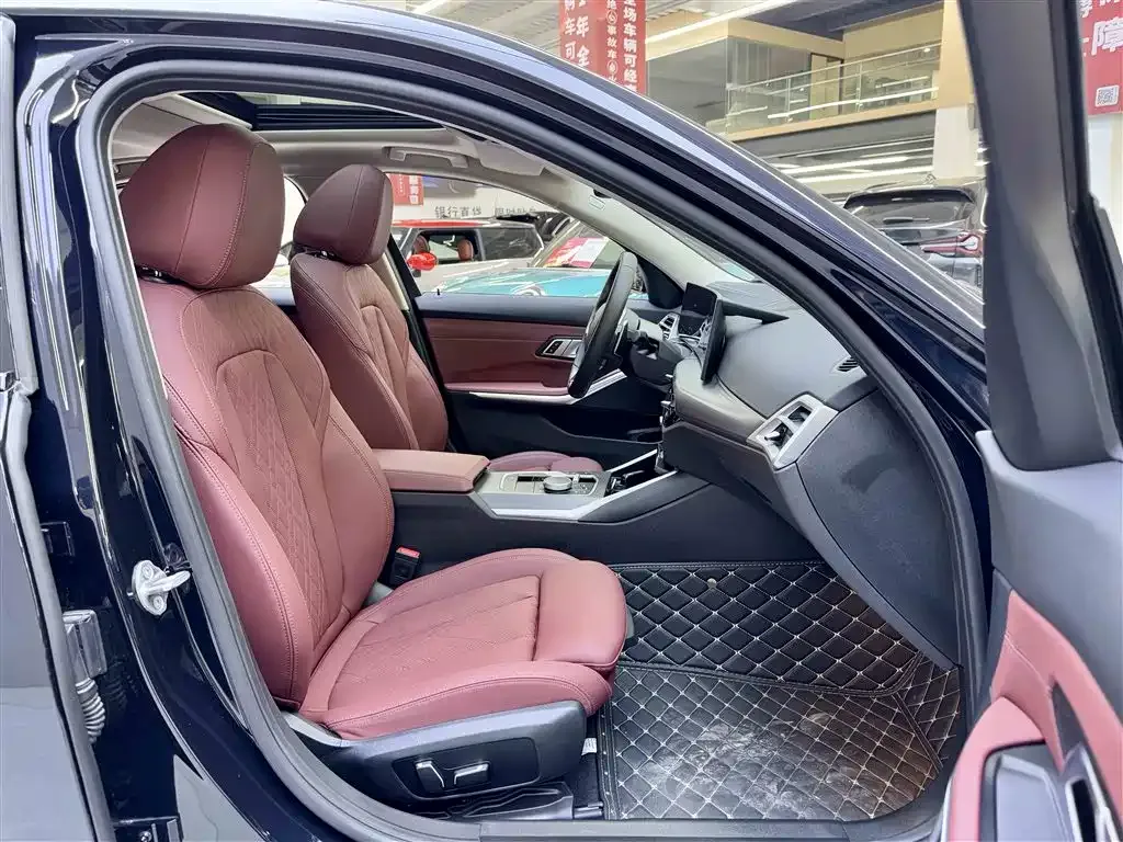 BMW 3 Series 2024 из CN, фото 4