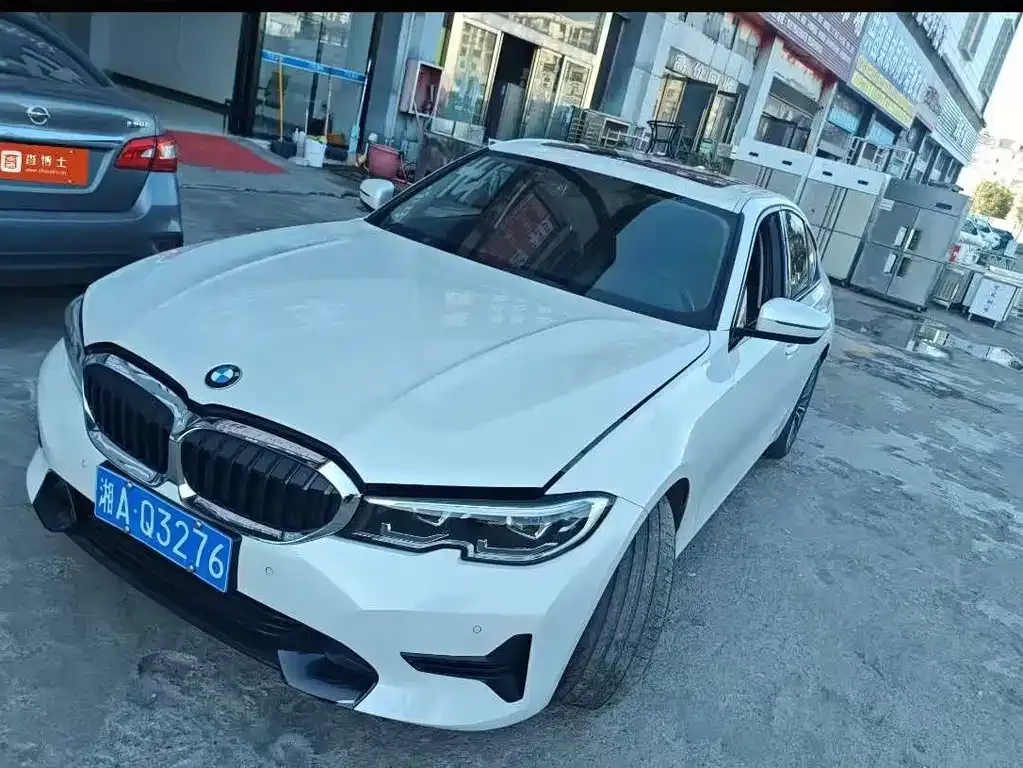 BMW 3 Series 2022 из CN, фото 1