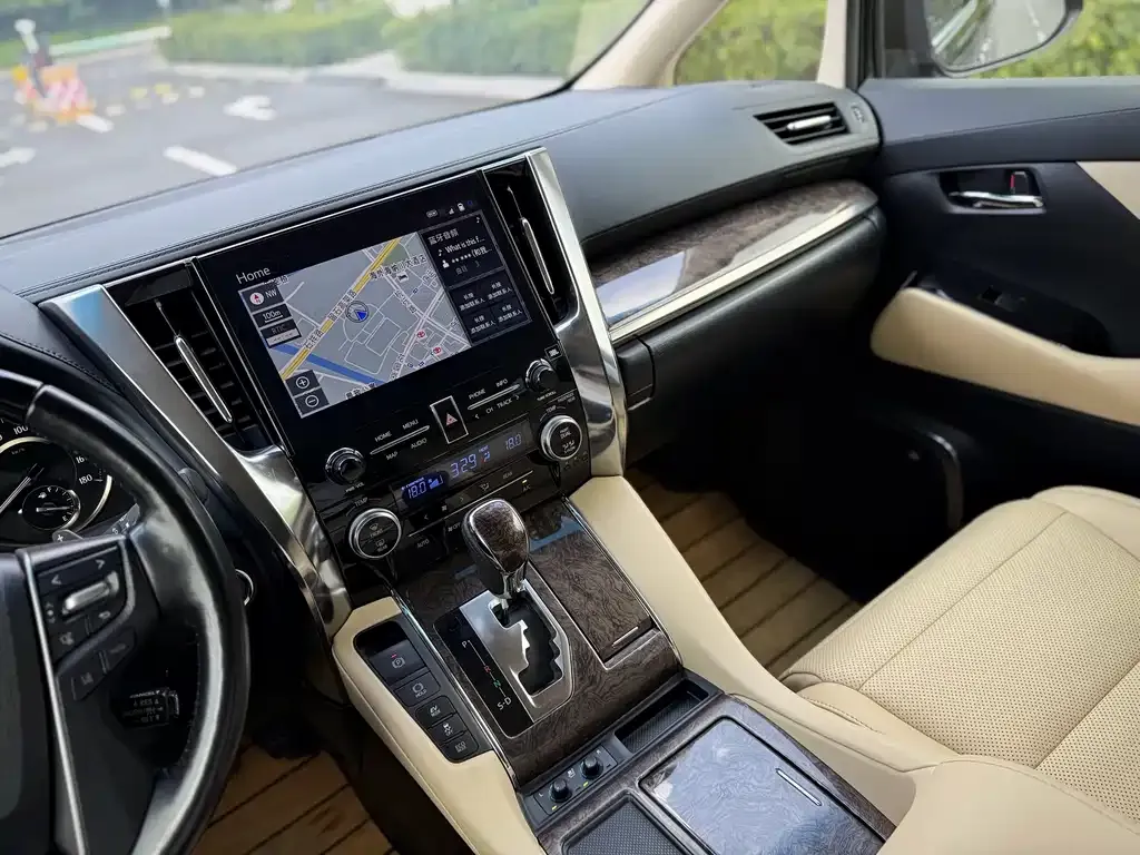 Toyota Vellfire 2022 из CN, фото 5