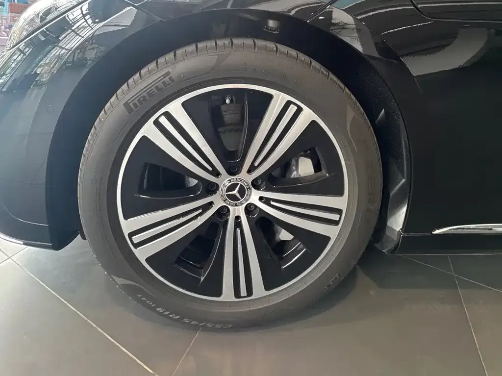 Mercedes-Benz EQE 2025 из CN, фото 2