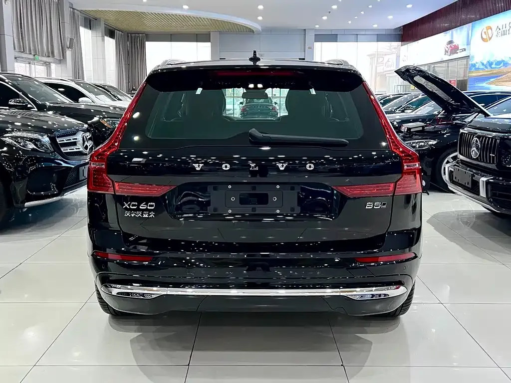 Volvo XC60 2025 из CN, фото 10
