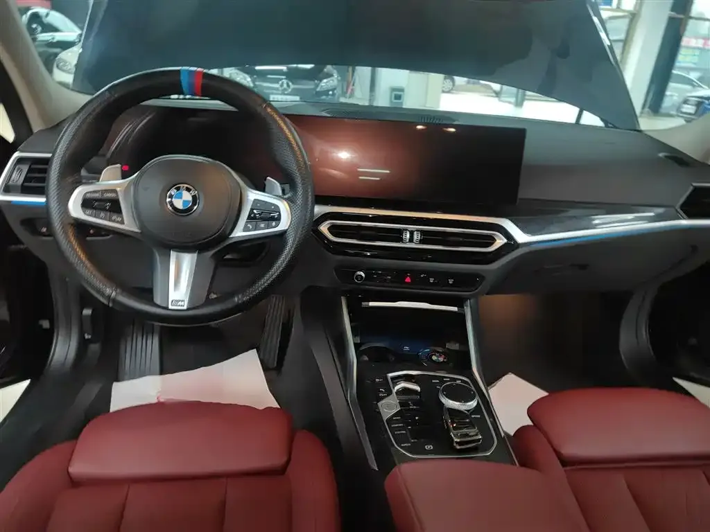 BMW 3 Series 2024 из CN, фото 2