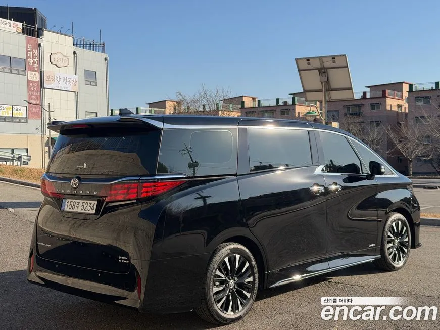 Toyota Alphard — фото 6