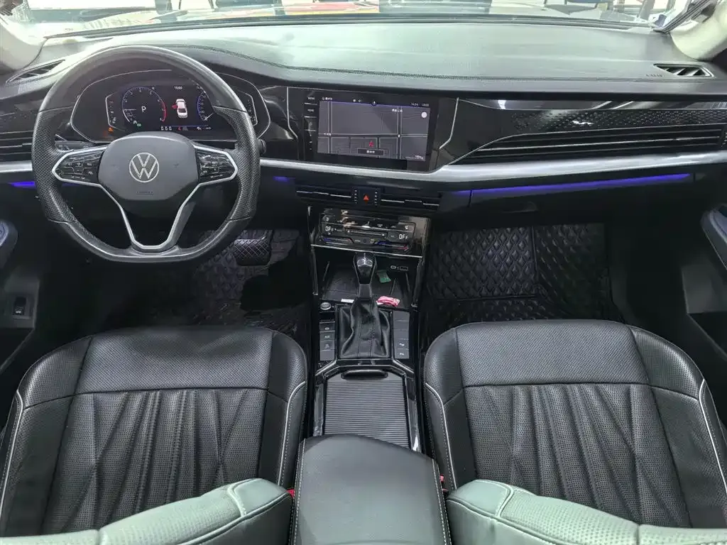 Volkswagen Passat — фото 7