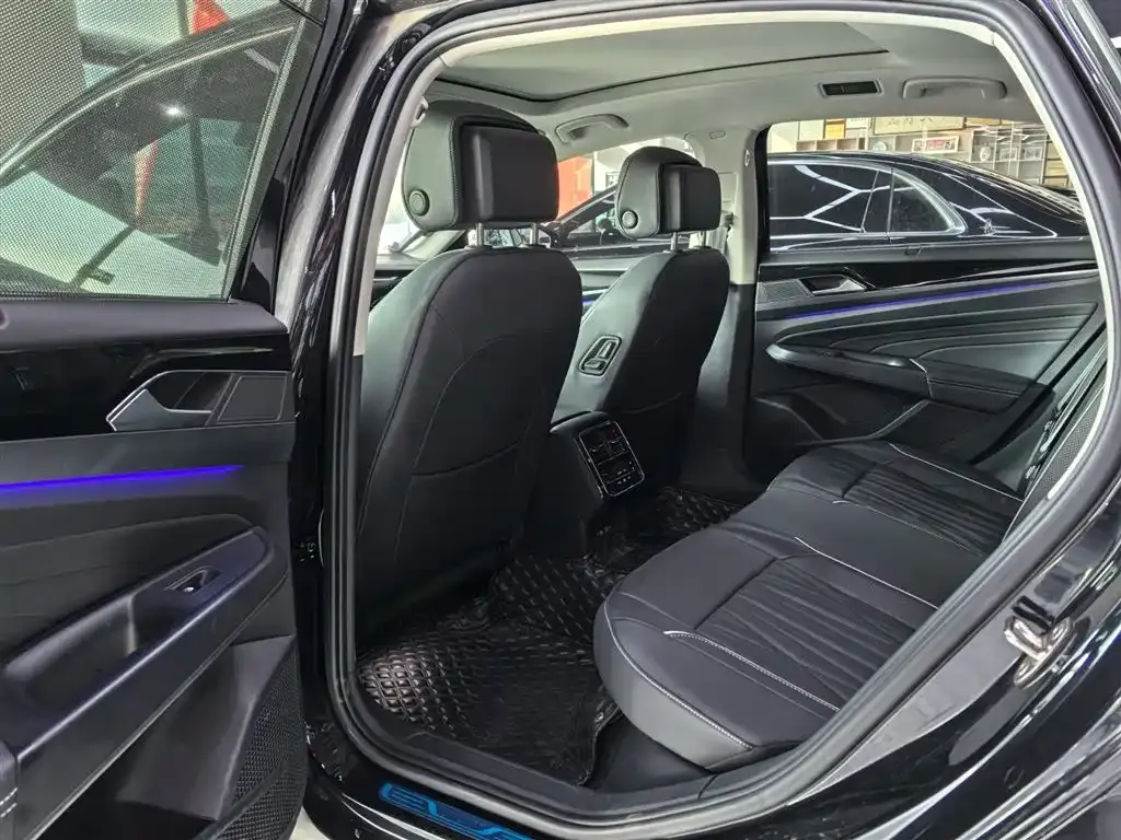 Volkswagen Passat — фото 2