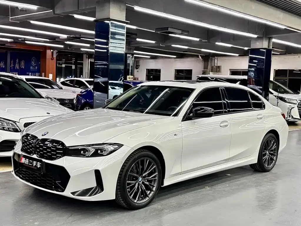 BMW 3 Series 2022 из CN, фото 1