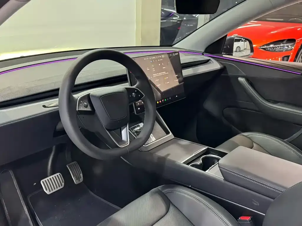 Tesla Model Y 2025 из CN, фото 6