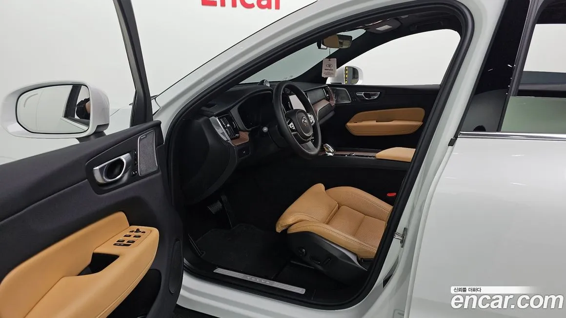 Volvo XC60 2024 из KR, фото 8