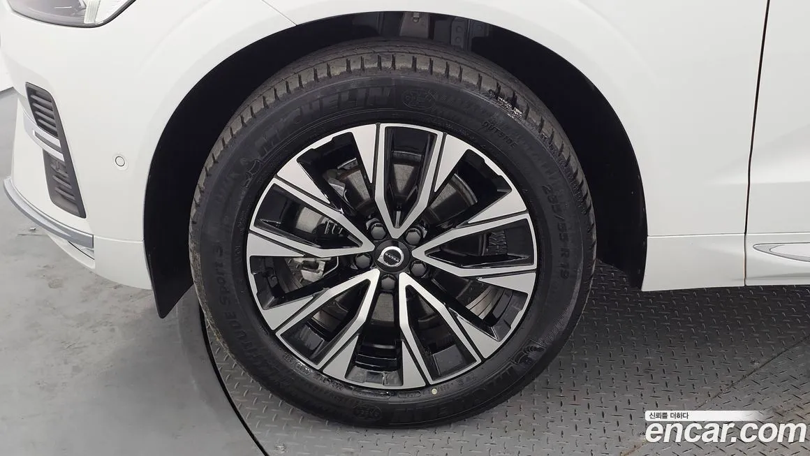Volvo XC60 2024 из KR, фото 6