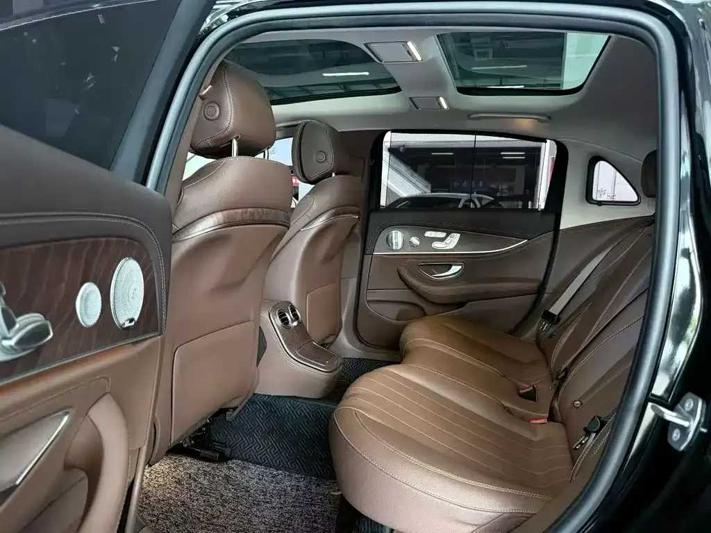 Mercedes-Benz E-Class 2021 из CN, фото 7