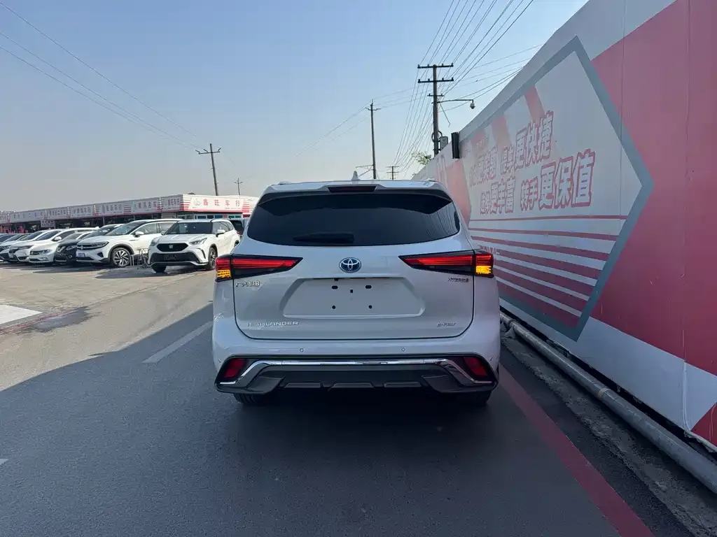 Toyota Highlander 2022 из CN, фото 2