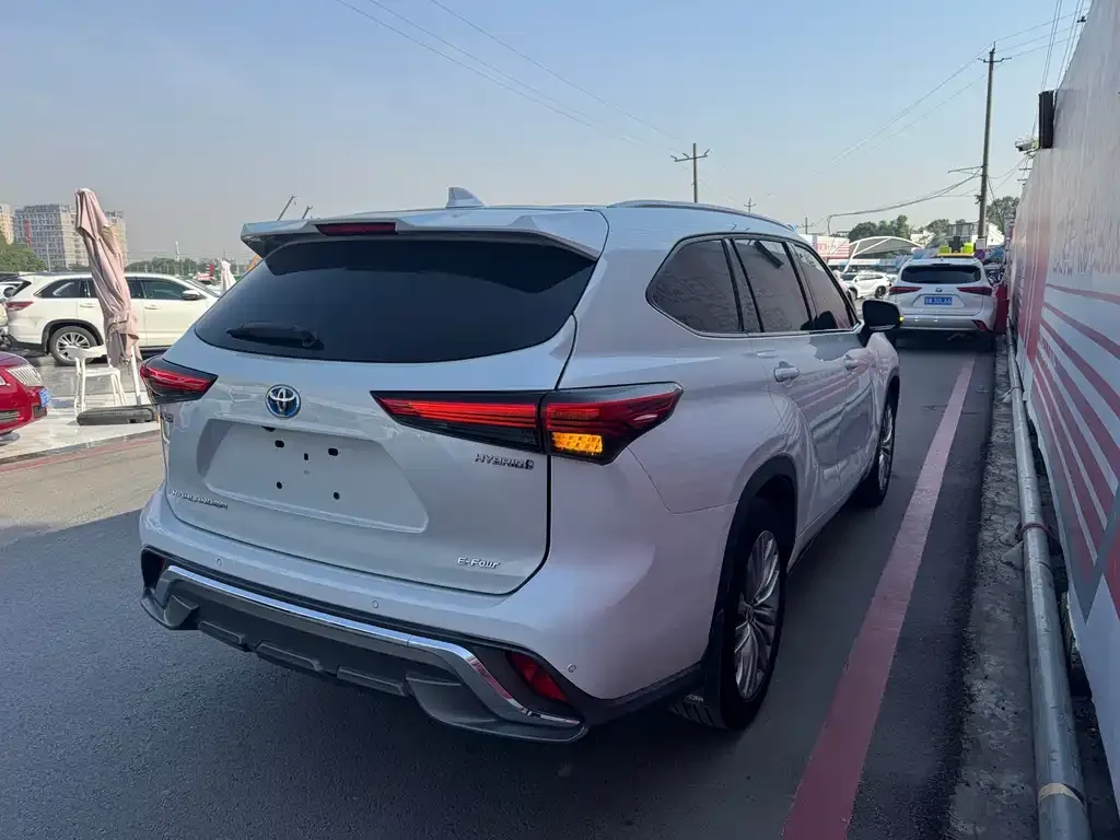 Toyota Highlander 2022 из CN, фото 7