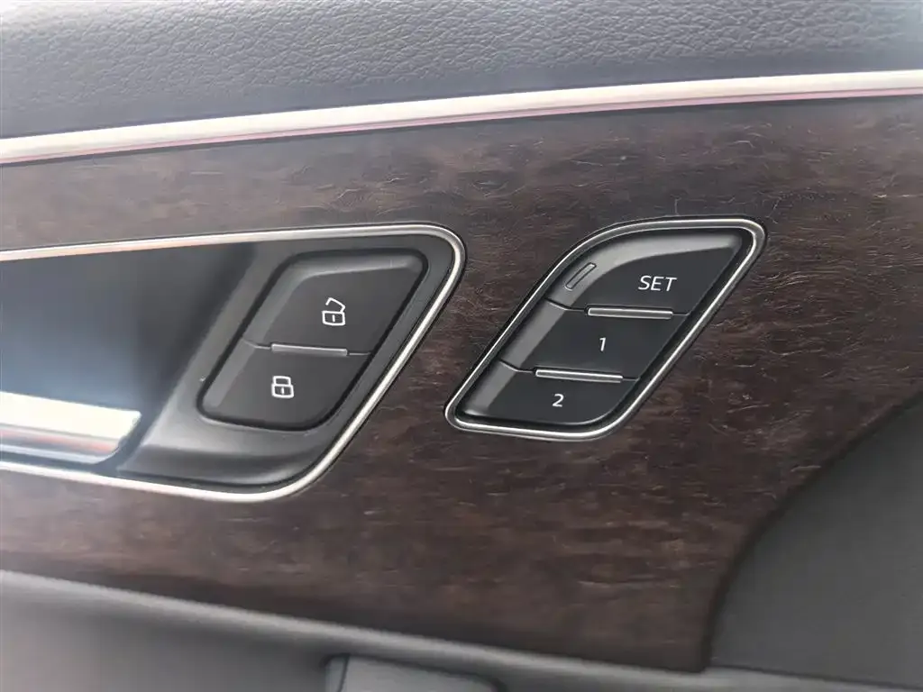 Audi Q7 — фото 3