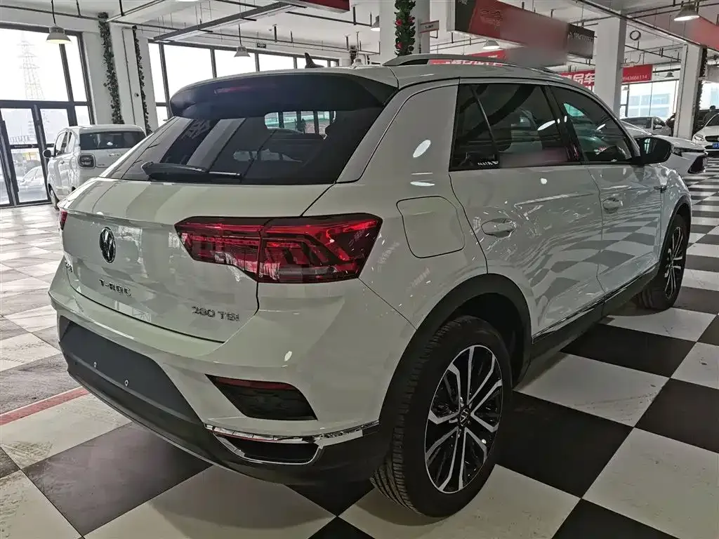 Volkswagen T-Roc 2023 из CN, фото 4