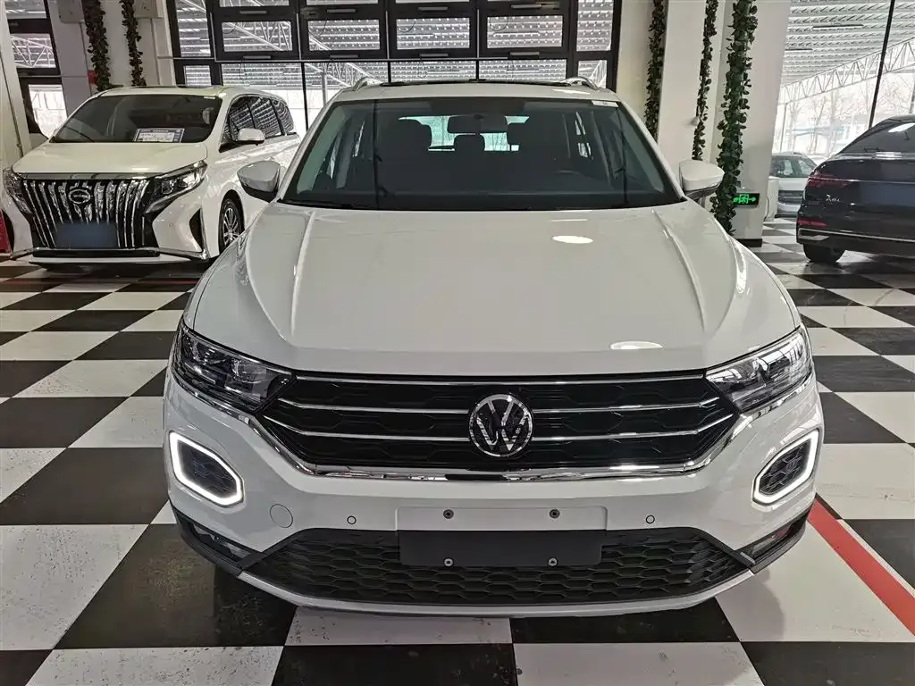 Volkswagen T-Roc 2023 из CN, фото 7
