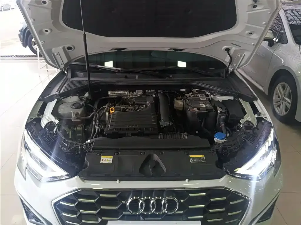 Audi A3 2023 из CN, фото 10