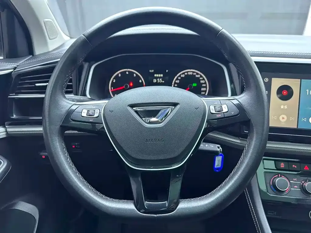 Jetta VS7 2023 из CN, фото 3