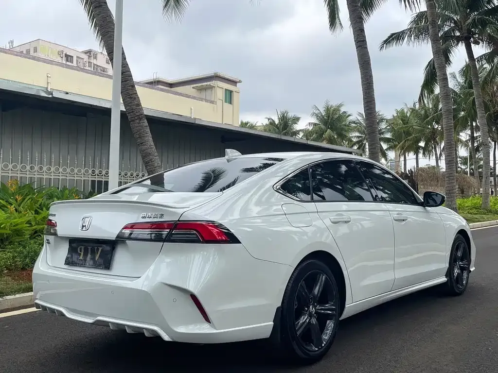 Honda Inspire 2025 из CN, фото 10
