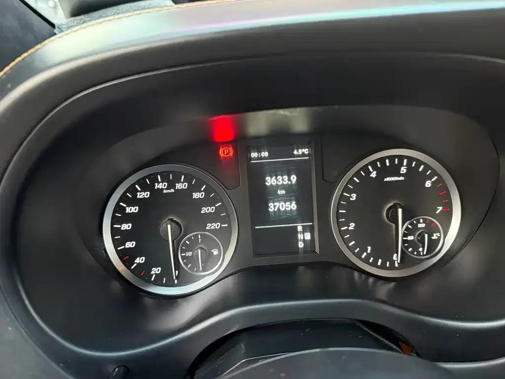 Mercedes-Benz Vito 2023 из CN, фото 4
