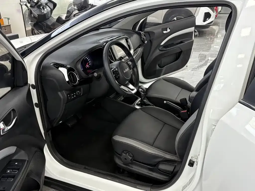 Kia KX1 2022 из CN, фото 5