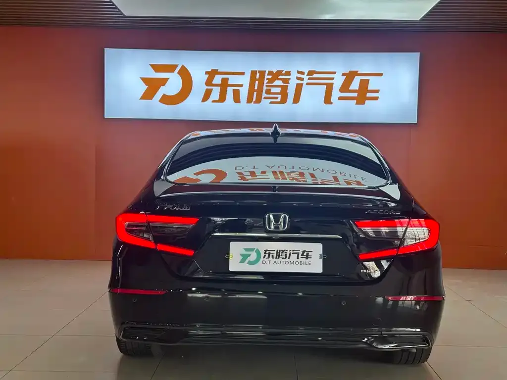 Honda Accord 2023 из CN, фото 2