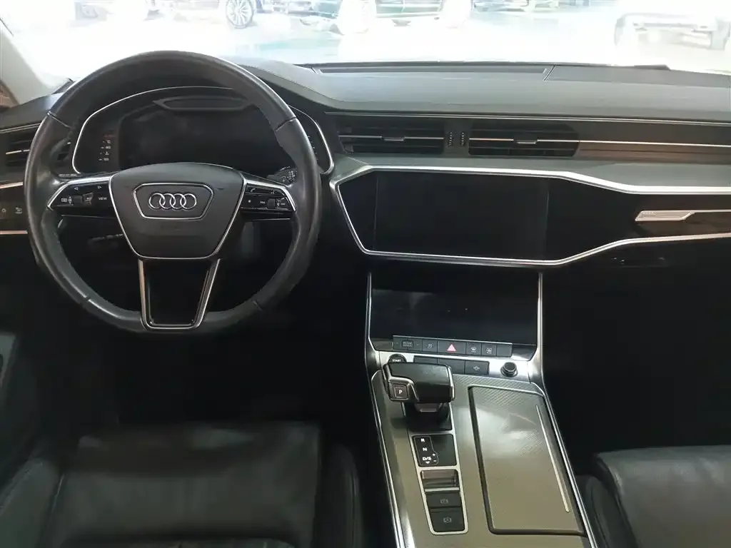 Audi A6L 2022 из CN, фото 2