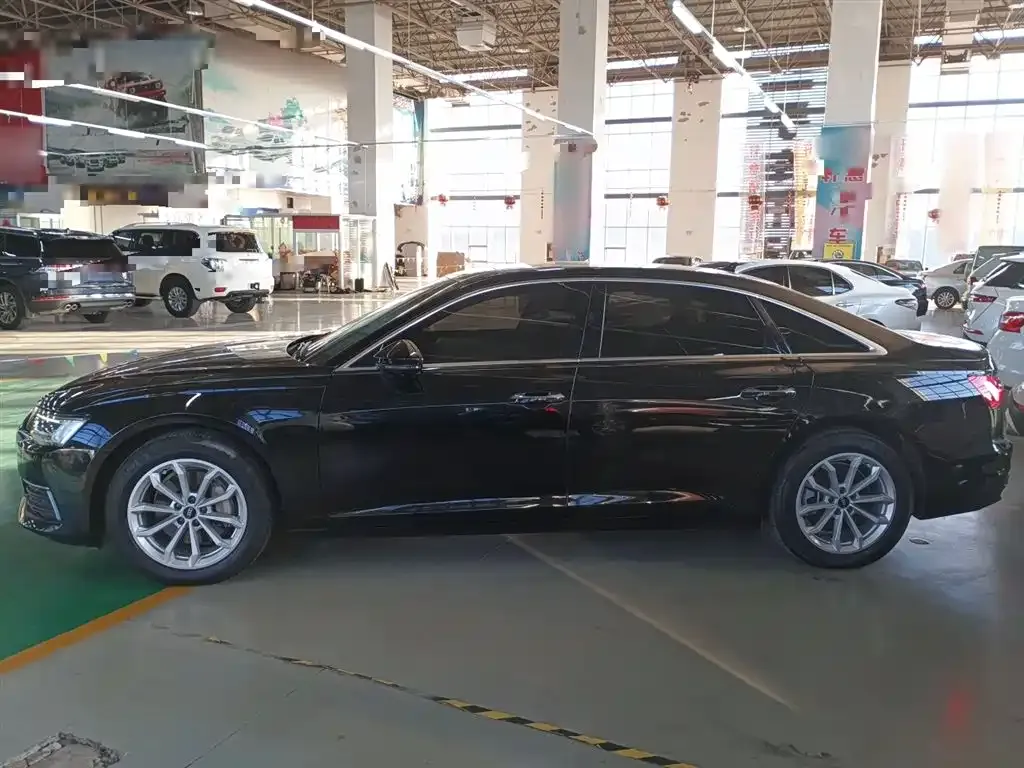 Audi A6L 2022 из CN, фото 5