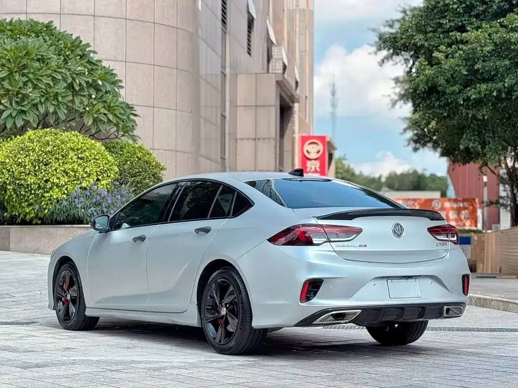 Buick Regal — фото 10