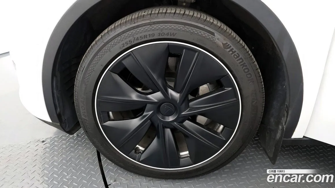Tesla Model Y 2021 из KR, фото 8