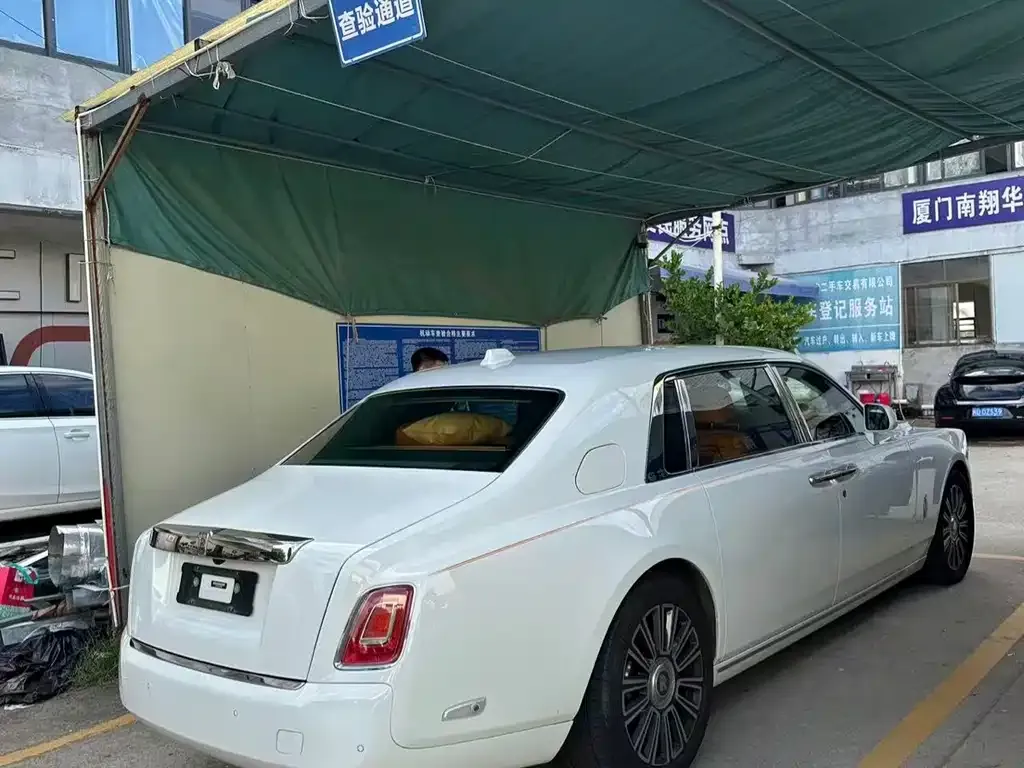 Rolls-Royce Phantom 2022 из CN, фото 10