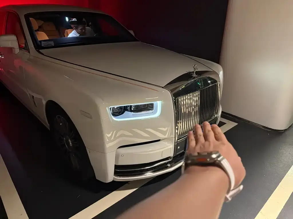 Rolls-Royce Phantom 2022 из CN, фото 6
