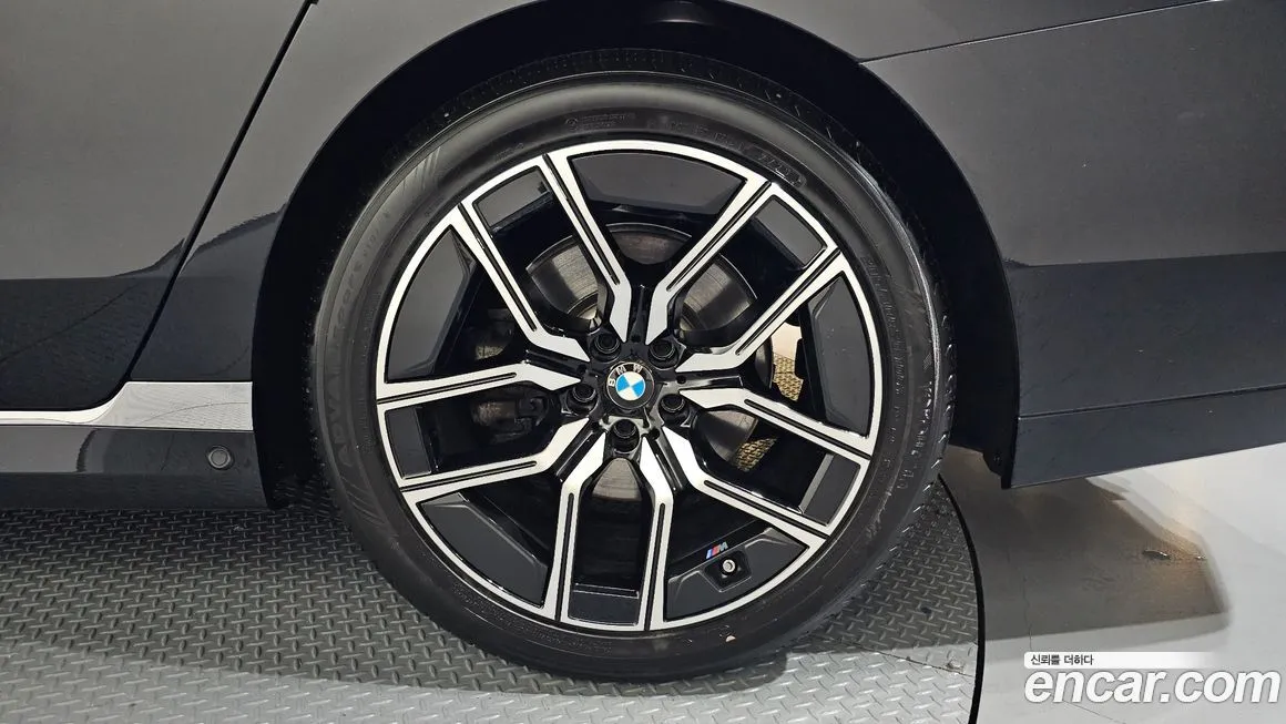 [object Object] 7-Series 2024 из KR, фото 5