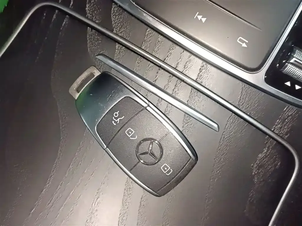 Mercedes-Benz C-Class — фото 10