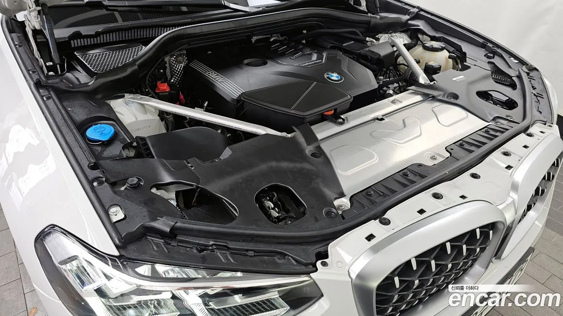 BMW X4 2022 из KR, фото 9