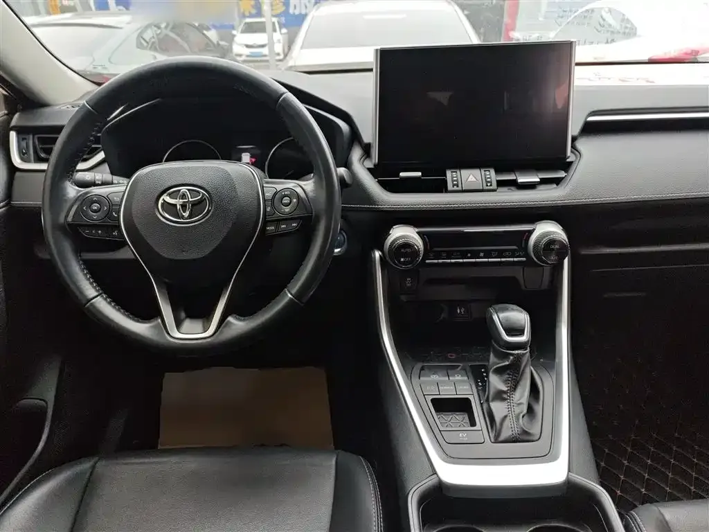 Toyota Wildlander 2022 из CN, фото 2