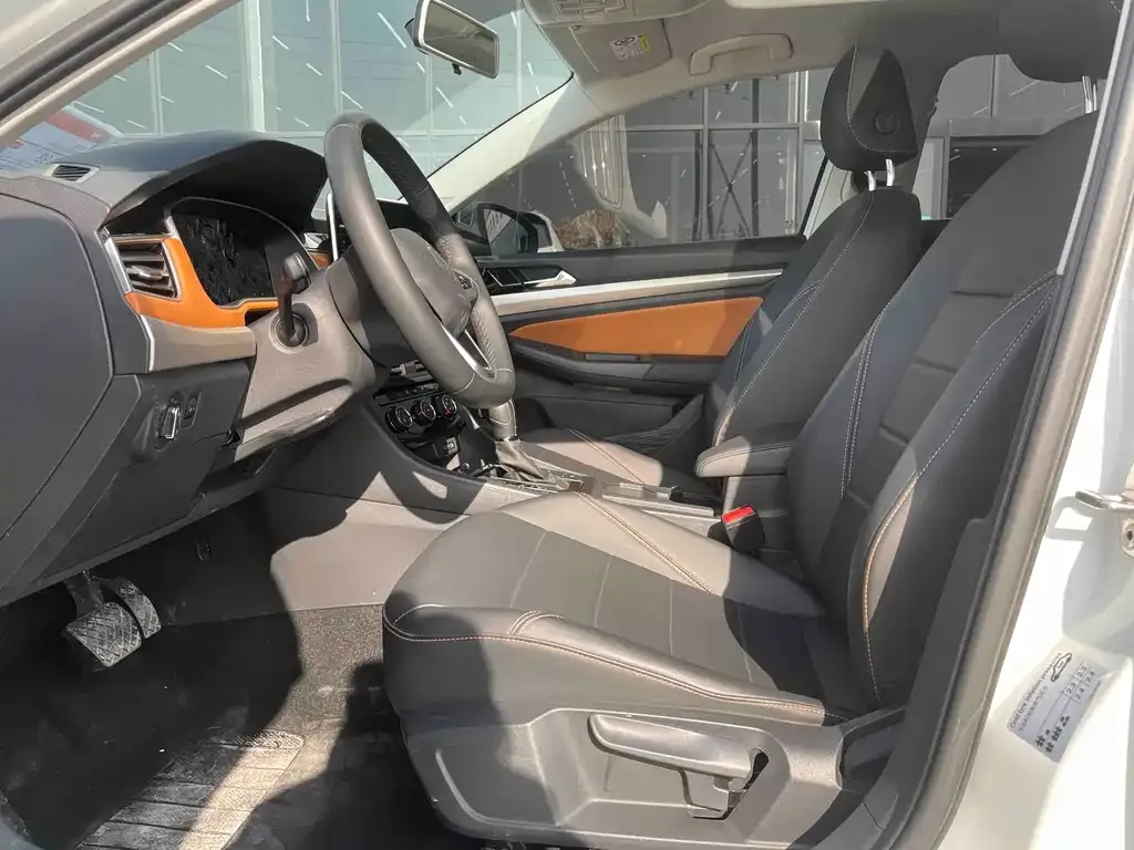 Volkswagen Bora 2023 из CN, фото 6