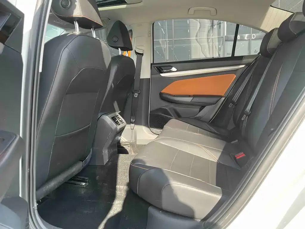 Volkswagen Bora 2023 из CN, фото 4