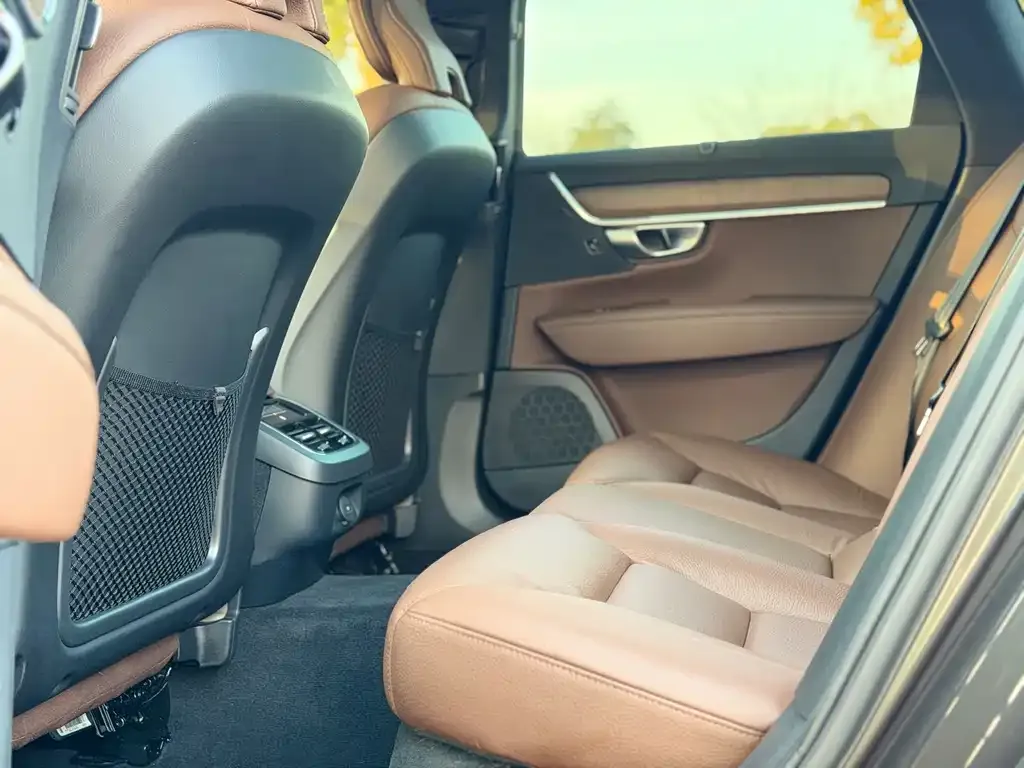Volvo V90 2021 из CN, фото 7