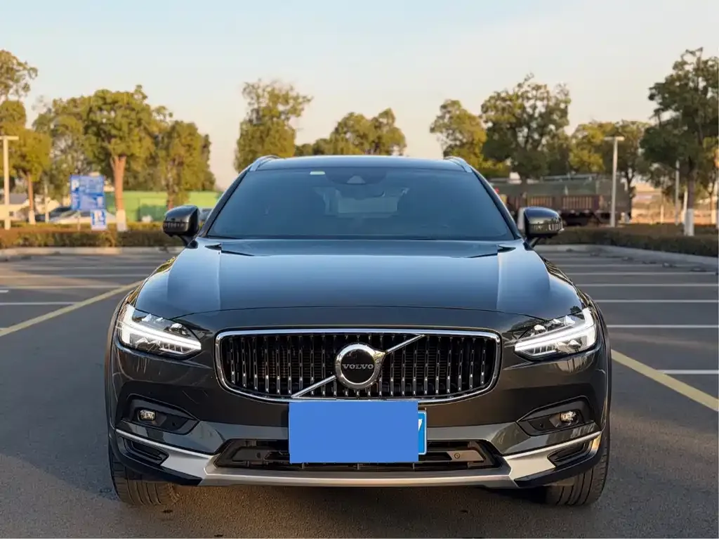 Volvo V90 2021 из CN, фото 3