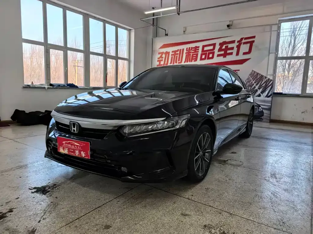 Honda Inspire — фото 1