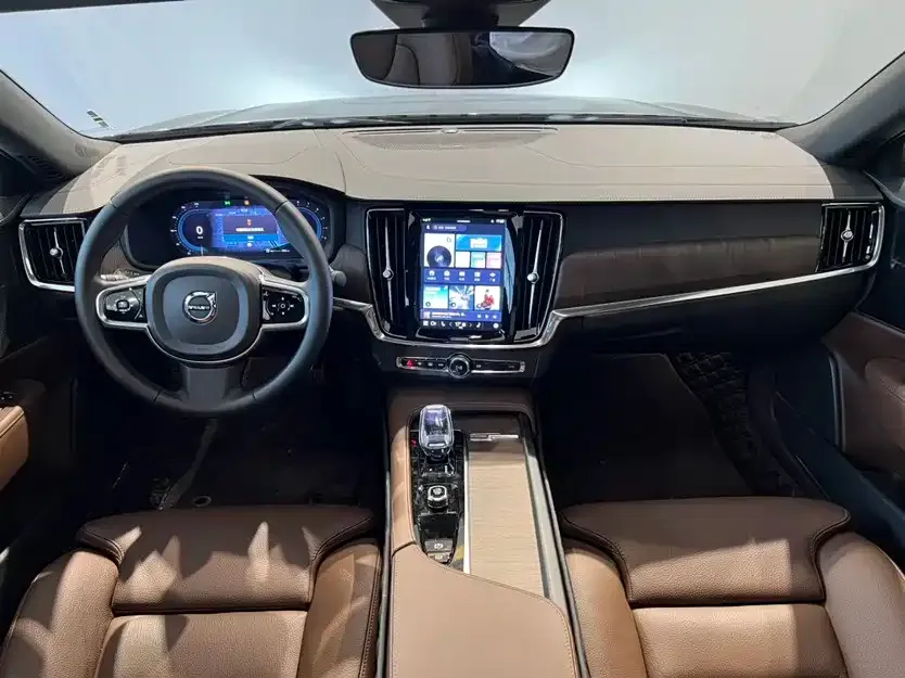 Volvo S90 — фото 3