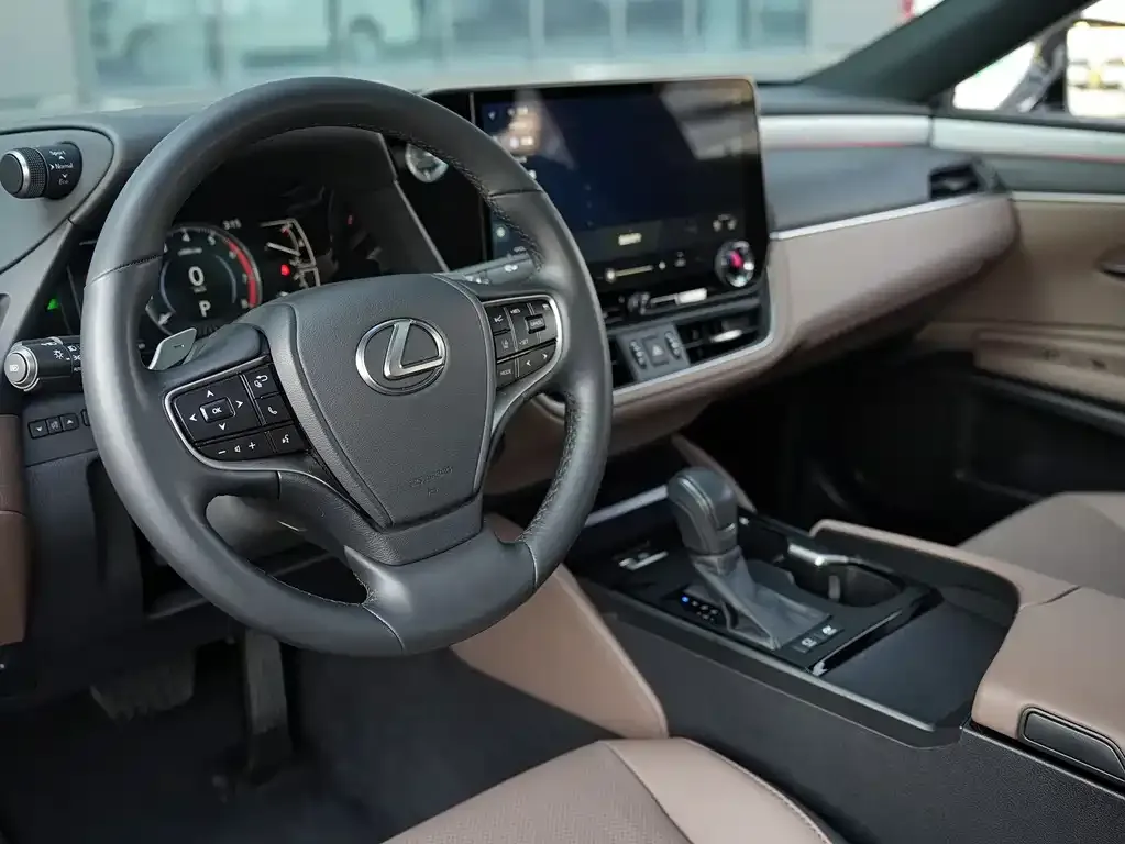 Lexus ES 2025 из CN, фото 6