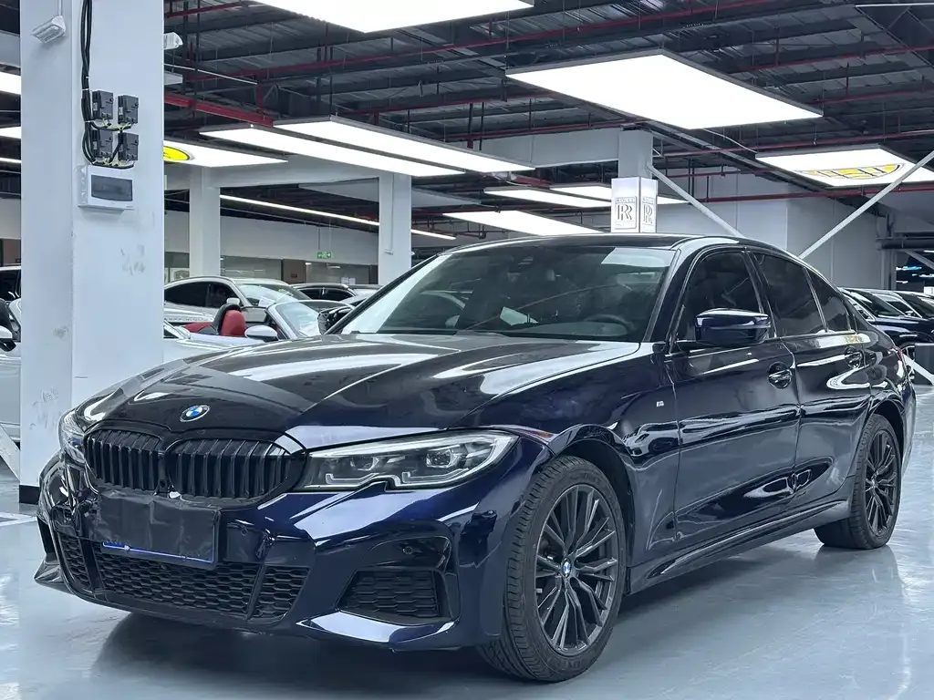 BMW 3 Series 2021 из CN, фото 1