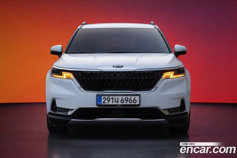 Kia Carnival — фото 1